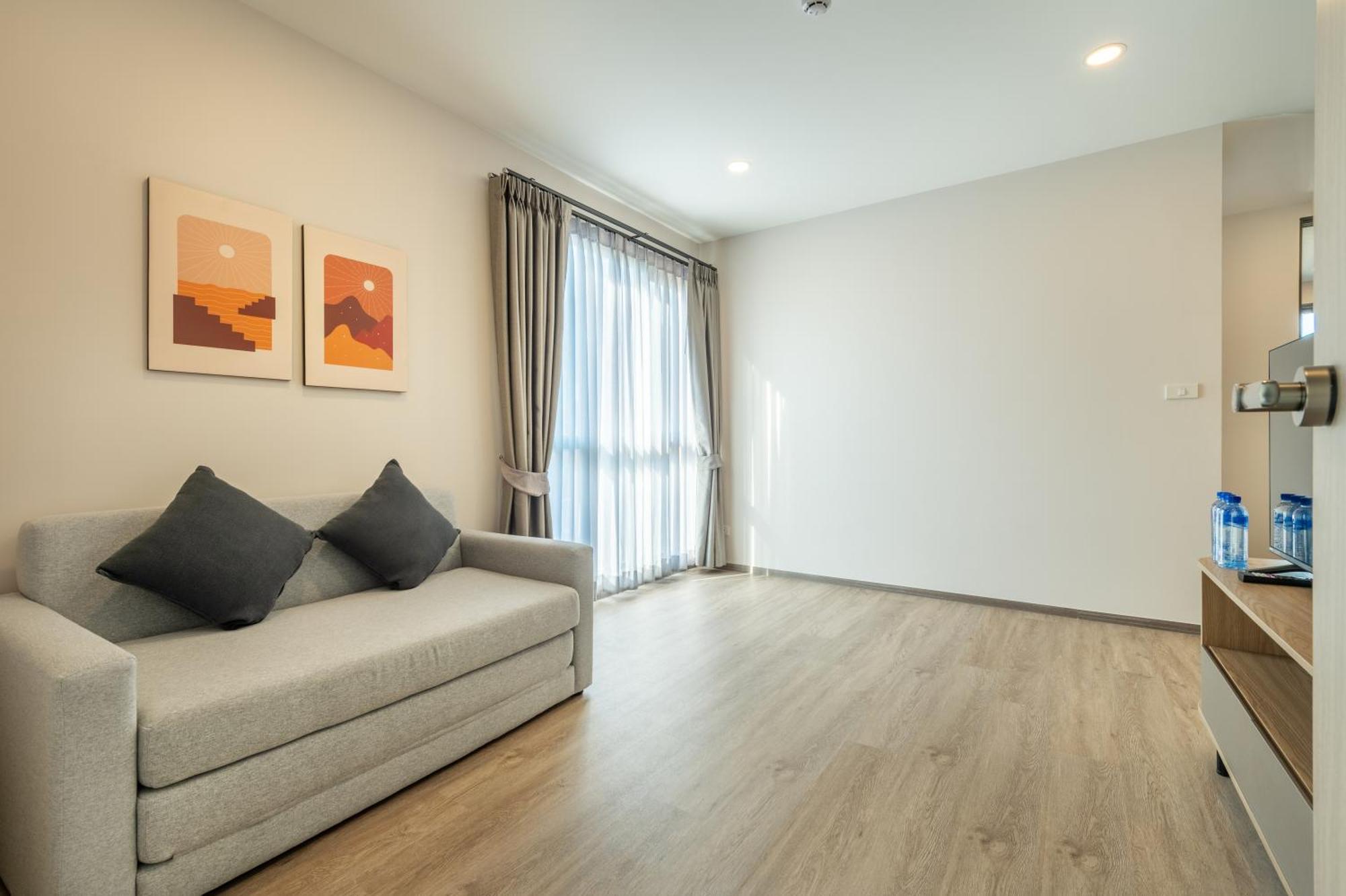 Salaya One Hotel & Service Apartment מראה חיצוני תמונה