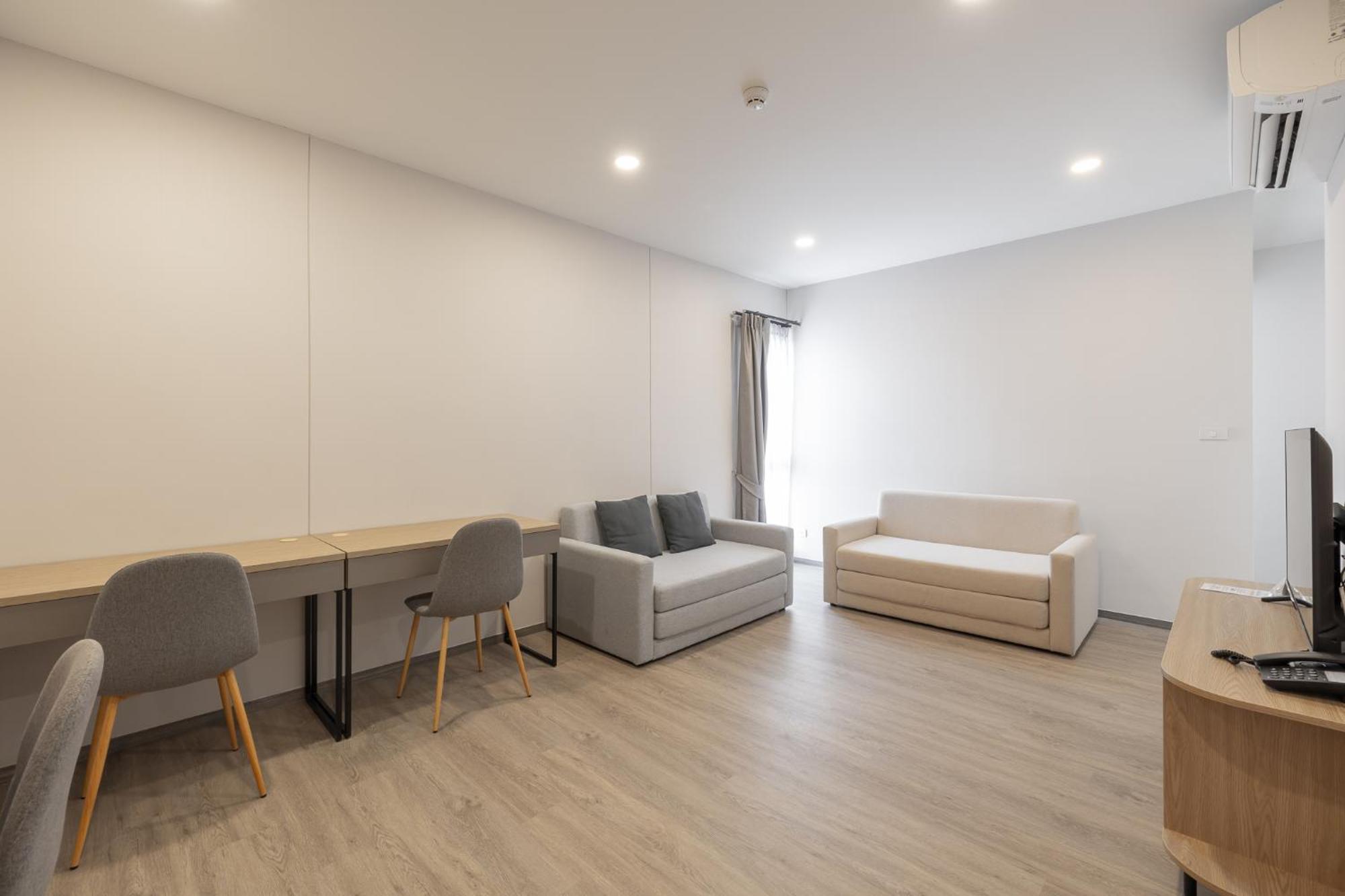 Salaya One Hotel & Service Apartment מראה חיצוני תמונה