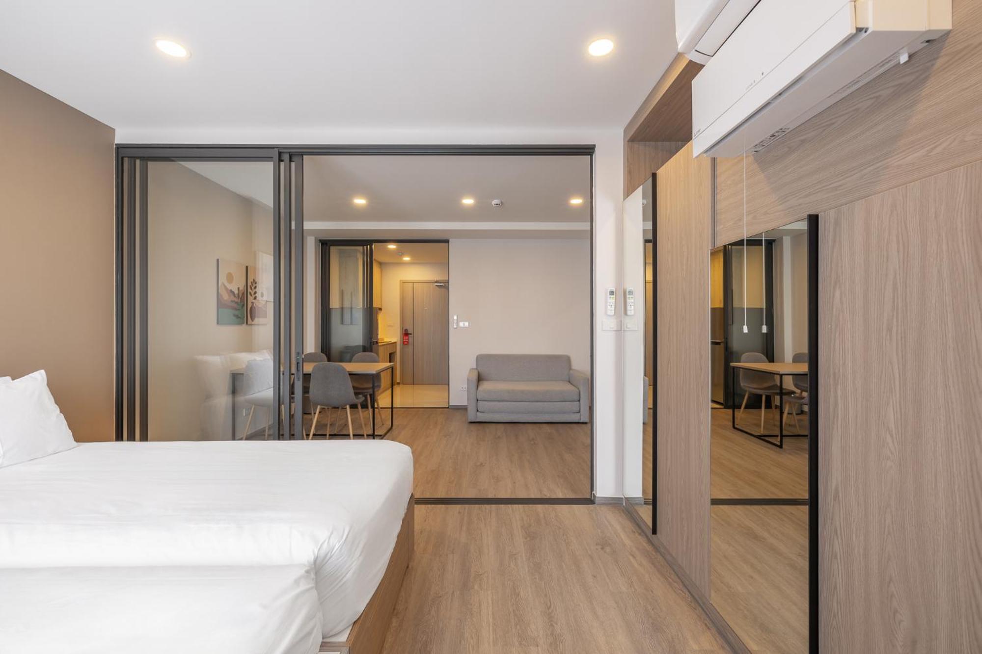 Salaya One Hotel & Service Apartment מראה חיצוני תמונה